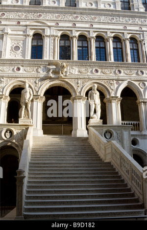 Scala dei Giganti, Treppe am Eingang der Dogenpalast, Venedig, Italien Stockfoto