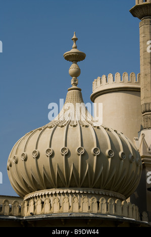 Reich verzierte Kuppel des Royal Brighton Pavilion East Sussex England Stockfoto