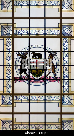 Wappen von Ontario in eine gläserne Decke Queen es Park Provincial Legislature Toronto Ontario Kanada Nordamerika Stockfoto
