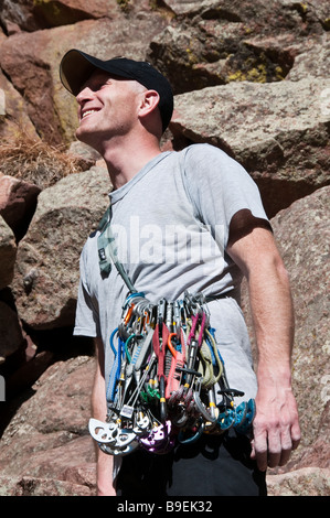 Kletterpflanze mit Rack, Eldorado Canyon State Park, Eldorado Springs, Colorado. Stockfoto