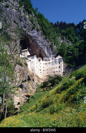 Notranjska Burg Predjama, in der Nähe von Postojna, Slowenien. Stockfoto