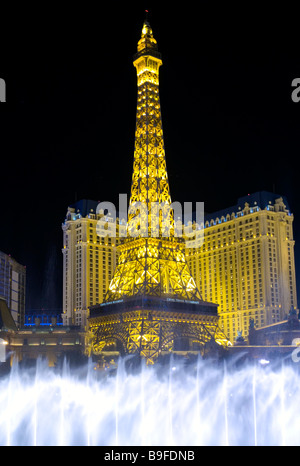 Turm beleuchtet vor Hotel, USA Stockfoto