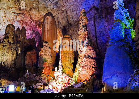 China, Provinz Guizhou, Zhijin Höhle, die größte in China mit 10 km Länge und 150 hoch Stockfoto