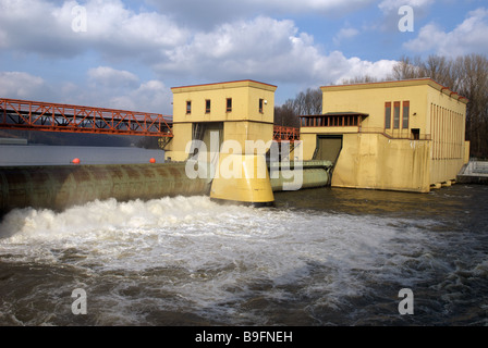 Hengstey elektrische Wasserkraftwerk, Nordrhein-Westfalen, Deutschland. Stockfoto