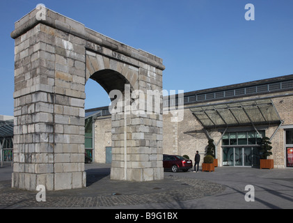 Einkaufszentrum und georgischen Bogen Nord Wand Docklands Dublin Irland Stockfoto