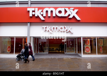 T.K.Maxx Kleidung zu speichern, im Stadtzentrum von Market Street Manchester UK Stockfoto