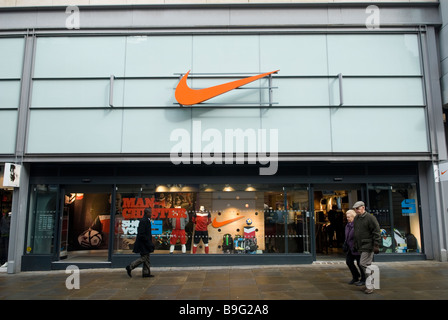 Nike Store front Stadtzentrum von Manchester UK Stockfoto