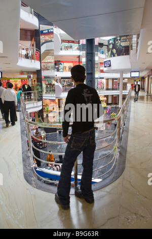 Indien Hyderabad Banjara Hills wohlhabenden Bezirk Einkaufszentrum Stockfoto