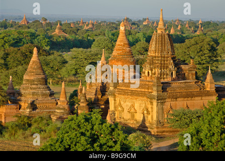 die antiken Tempel Pagan Bagan in Myanmar Burma Birma Stockfoto