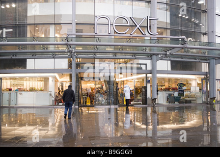 Nächsten Haushaltswaren und Kleidung zu speichern, im Stadtzentrum von Manchester UK England Stockfoto