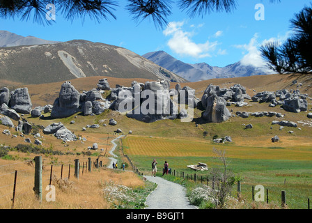 Burgberg-Felsen, Castle Hill High Country Station, State Highway 73, Region Canterbury, Südinsel, Neuseeland Stockfoto