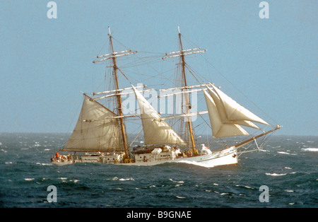 Das 1918 43m Segel training liefern die Brigg Astrid Stockfoto