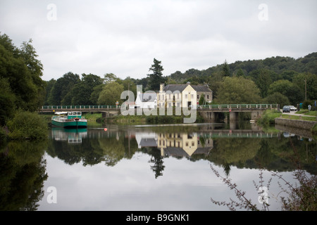 Nantes-Brest-Kanal Pont Augan, Bretagne, Frankreich Stockfoto