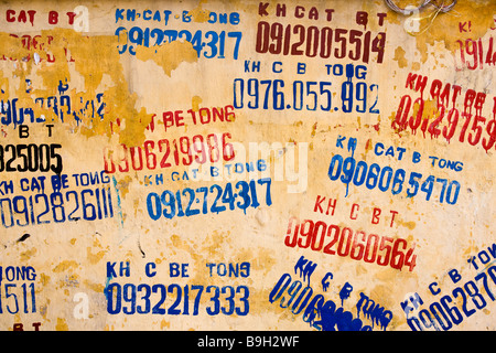 Kino-Graffiti Schablone auf Wand Hanoi Vietnam Stockfoto