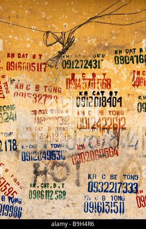 Kino-Graffiti Schablone auf Wand Hanoi Vietnam Stockfoto