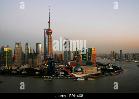 China, Shanghai. Blick von der Hyatt on the Bund Hotel in Shanghai. Stockfoto