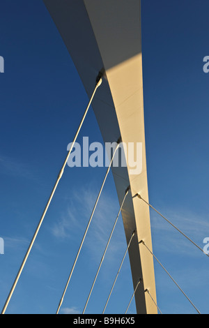 Detail des Clyde Arc oder zuzukneifen Brücke Glasgow Schottland UK Stockfoto