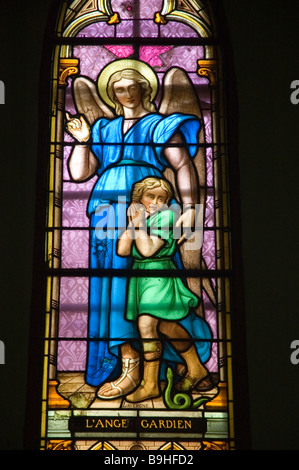 Glasfenster in der Kathedrale von St. Joseph, Hanoi, Vietnam Stockfoto