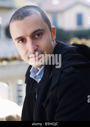 Porträt des jungen Mannes Stockfoto