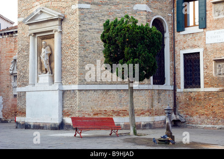 Gebäude-Fassade-Architektur in Venedig Italien Stockfoto