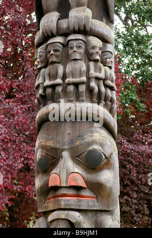 Indische Totempfahl, Nahaufnahme, Royal BC Museum, Victoria, Britisch-Kolumbien, Kanada, Nordamerika Stockfoto