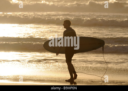 Surfer in den Atlantik, Fuerteventura, Kanarische Inseln, Spanien, Europa Stockfoto