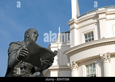 Detail von Jonathan Wylder Statue von Sir Robert Grosvenor, ersten Marquis von Westminster, Belgrave Square, London, England Stockfoto