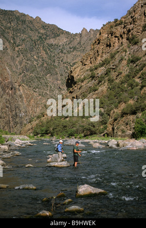 Fliegenfischer im Black Canyon des Gunnison River Nationalpark Colorado Stockfoto