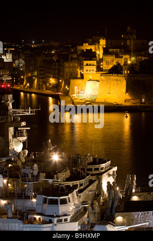 HMS Somerset, HMS Argyll und FNS Dupleix Grand Harbour Valletta Malta Stockfoto