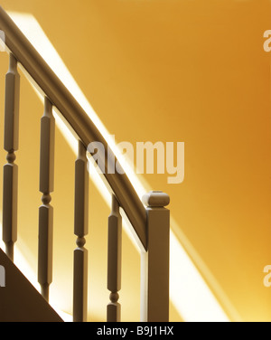 Treppengeländer detail Wohnung Treppenhaus im Haus Treppe Holz-Treppe Holz-Handlauf Handläufe Treppe Aufstieg Residenz Sprossen Stockfoto