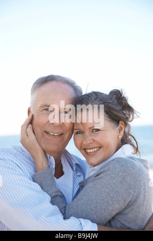 Porträt des reifes Paar nahe beieinander Stockfoto