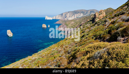 Küstengebiet in der Nähe von Nebida, Sardinien, Südwestküste, Italien, Europa Stockfoto