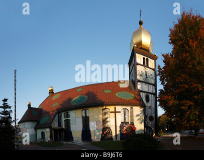 Hundertwasser Kirche St. Barbara in Baernbach, Steiermark, Österreich, Europa Stockfoto