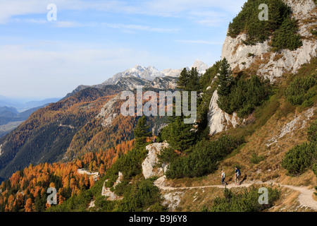 Wanderweg am Mt Stoderzinken in der Nähe von Groebming, im hinteren Bereich von Dachstein, Steiermark, Austria, Europe Stockfoto