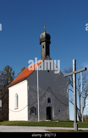 St. Leonhard-Kapelle, Kalvarienberg in Bad Tölz, Isarwinkel, Oberbayern, Deutschland, Europa Stockfoto