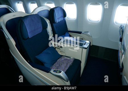 Gold Club-Class, Business Class in einem Flugzeug Boeing 777-200 Stockfoto