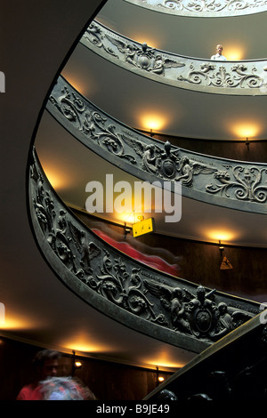 Treppe von den Vatikanischen Museen, Musei Vaticani, Vatican, Vatikan Stadt, Citta del Vaticano, Italien, Europa Stockfoto