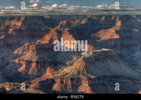 Am späten Nachmittag Blick vom Mather Point Schattenwurf in den Grand Canyon Stockfoto