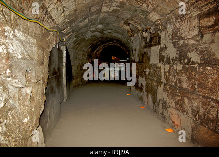 Labyrinth von Tunneln unter archäologischen Ausgrabung unter König Herodes Tempel montieren Klagemauer in alt-Jerusalem Stockfoto