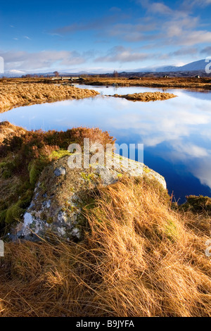 Blick über man Na h Achlaise in Richtung der Grampian Mountains, Rannoch Moor, Highlands, Schottland. Fotografiert im Dezember Stockfoto