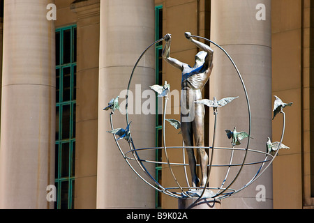 Denkmal für Multikulturalismus außerhalb der Union Station in der Innenstadt von Toronto Ontario Kanada Stockfoto