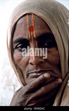 Indien, Madhya Pradesh, Anuppur Bezirk, Amarkantak (Teerthraj), Vishnu Gläubiger bei einer Pilgerfahrt entlang des Narmada-Flusses Stockfoto