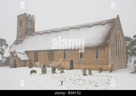 Kirche St. Ethelbert am Thurton in Norfolk nach Winter Schneefall Stockfoto