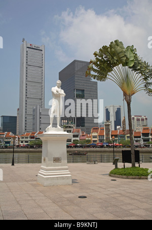 Statue von Sir Thomas Stamford Raffles, Singapur Stockfoto