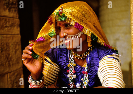 Indien, Rajasthan State, Jaisalmer, Aklon Kalbeliya Tänzerin Stockfoto