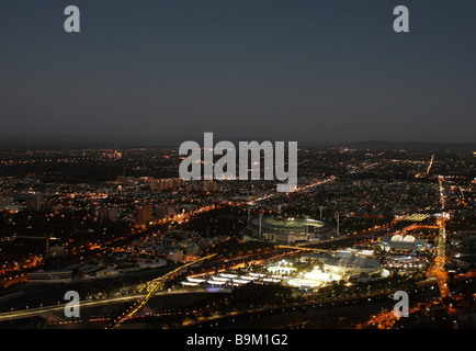 Vogelperspektive von Melbourne bei Nacht Stockfoto