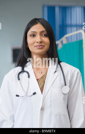 Nahaufnahme von einer Ärztin in einem Krankenhaus Stockfoto