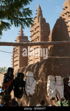 West-Afrika Mali Djenne die große Moschee mit Wochenmarkt Stockfoto