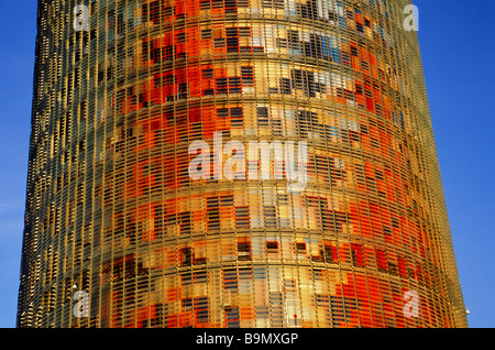 Spanien, Katalonien, Barcelona, den Agbar-Turm (Torre Agbar) von französischen Architekten Jean Nouvel, Sitz für den Barcelona Stockfoto