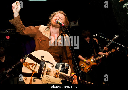 Detroit Social Club Höchstleistungen auf der Bühne der Cluny In Newcastle upon Tyne Stockfoto